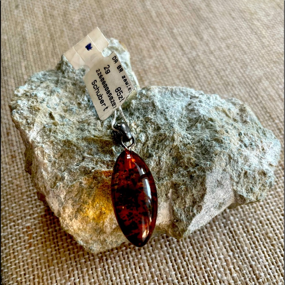 Amber pendant